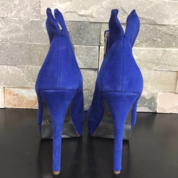 Kristin Cavallari by Chinese Laundry Lavish Bootie - Picture 9 of 13